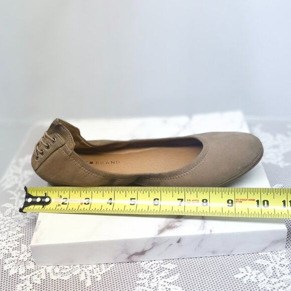 Women's Lucky Brand Emmie Ballet Flats Taupe Leather Minimalist Style - Picture 7 of 8
